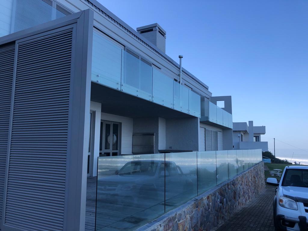House 1 - Exterior view with aluminium windows